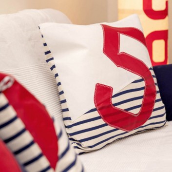 Coussin carré 50x50cm 727 Sailbags - 4 modèles