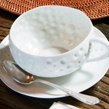 6 tasses à thé et soucoupes Corail Jacques Pergay