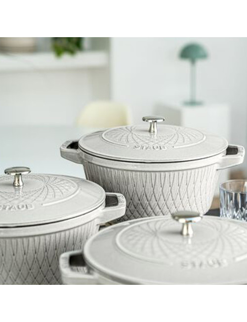 Cocotte motifs Staub - 2 coloris 2 tailles
