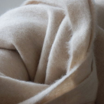 Plaid en 100% cachemire Midipy naturel beige 140x200cm