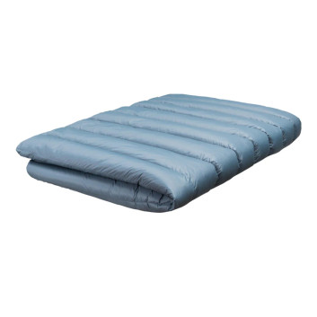 Plaid Monaco Pyrenex duvet et plumettes 200g/m2 - 140x200cm - 3 coloris