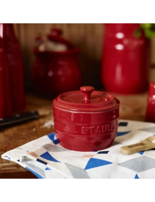 Pot à sel Staub en céramique rouge cerise