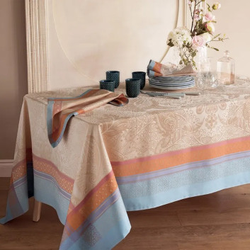Nappe Isaphire Garnier Thiebaut 174x174cm - 2 coloris