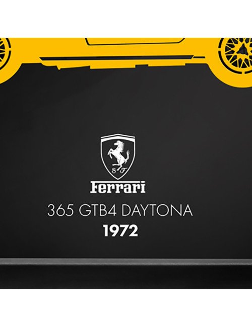 Cadre mural ERIC HARDY 50x50cm FERRARI 365 GTB4 DAYTONA acier et bois