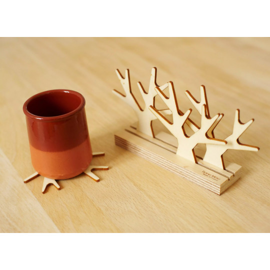 Lot de 4 sous verres en bois et leur base