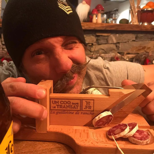La Guillotine à saucisson originale personnalisable - So Apéro